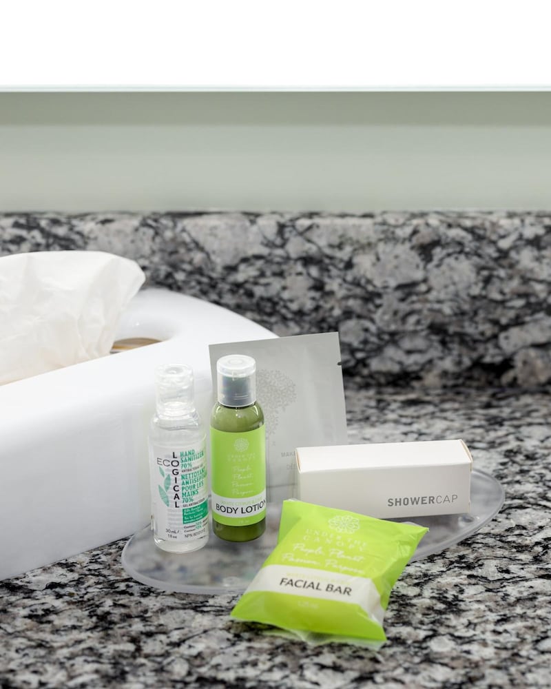 Фото Home Inn & Suites Swift Current