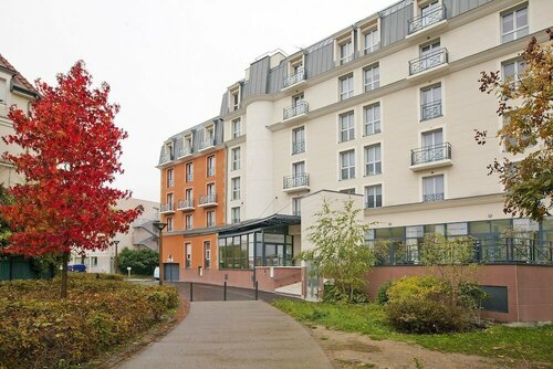 Гостиница Residhome Neuilly Bords de Marne в Ножан-сюре-Марне