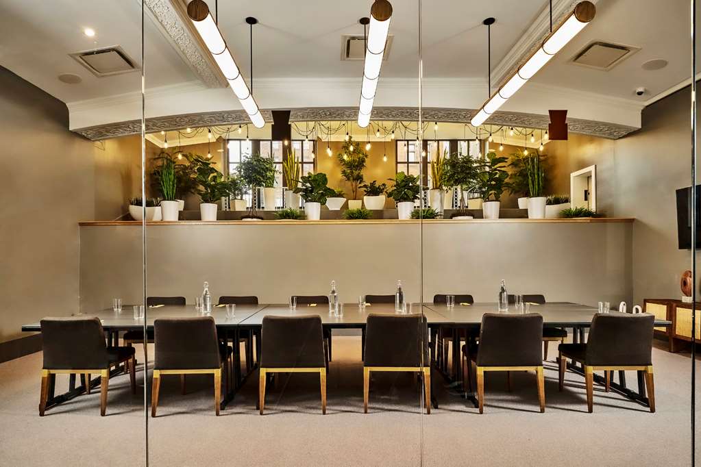 Фото Joinery Hotel Pittsburgh, Curio Collection by Hilton