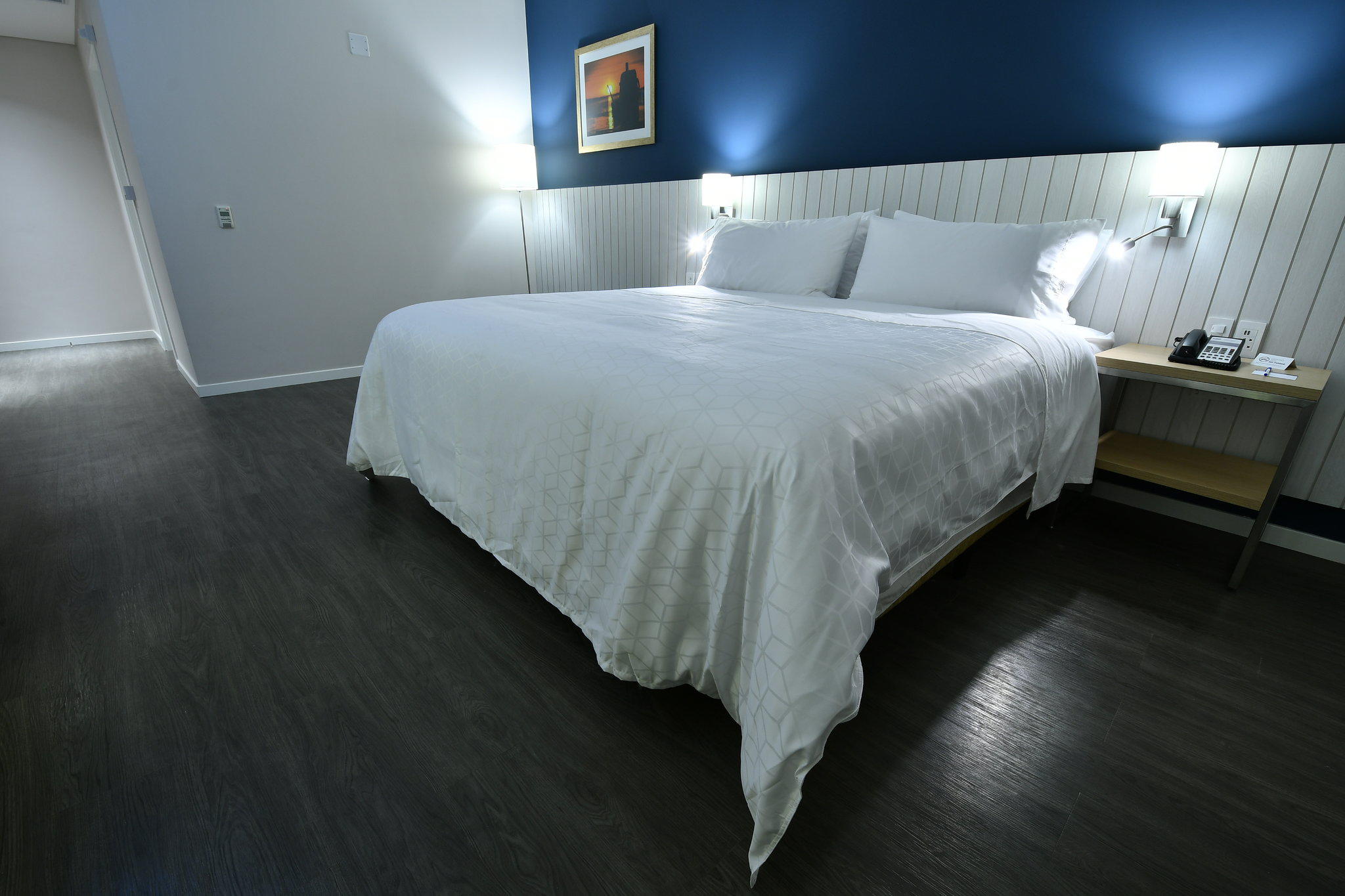 Фото Holiday Inn Express Asuncion Aviadores, an Ihg Hotel