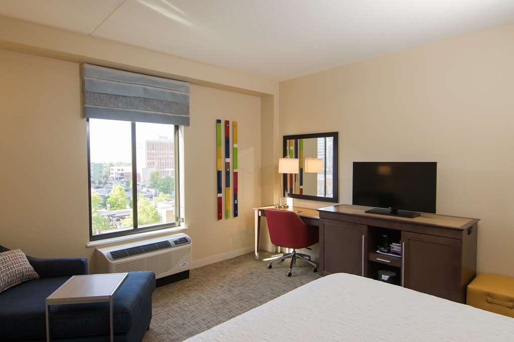 Фото Hampton Inn & Suites Tulsa Downtown