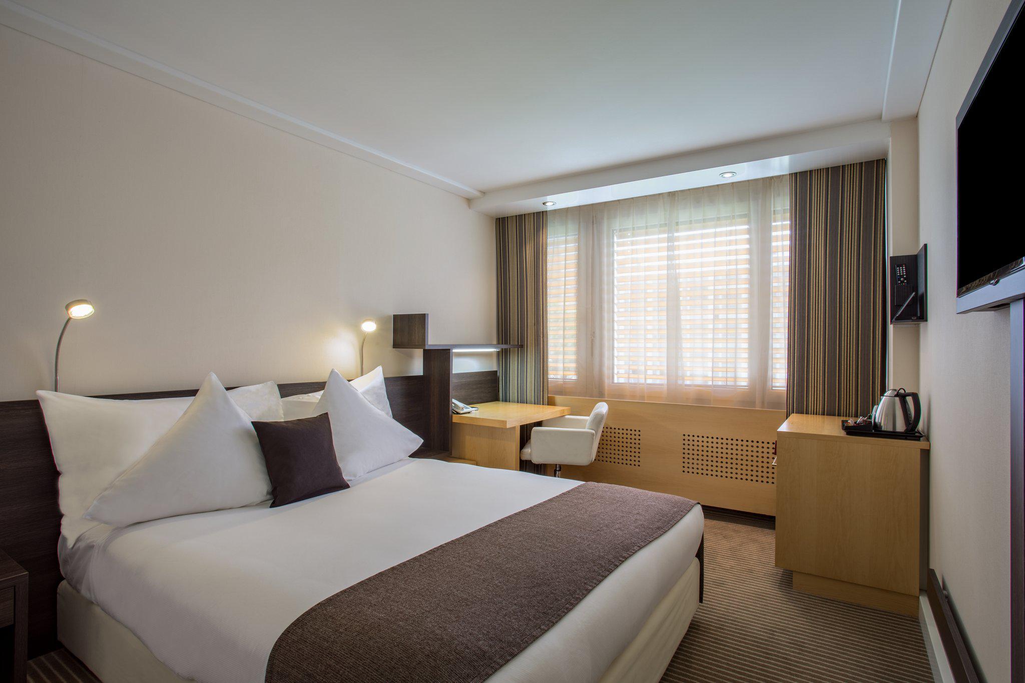Фото Crowne Plaza Zurich