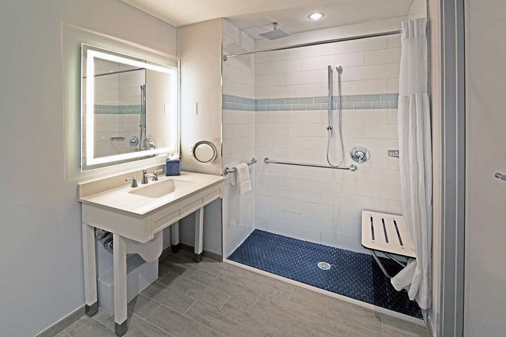 Фото Hotel Maren Fort Lauderdale Beach, Curio Collection by Hilton