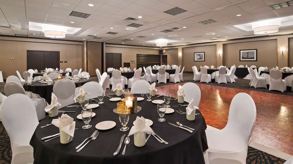 Фото Best Western Plus Kingston Hotel And Conference Center