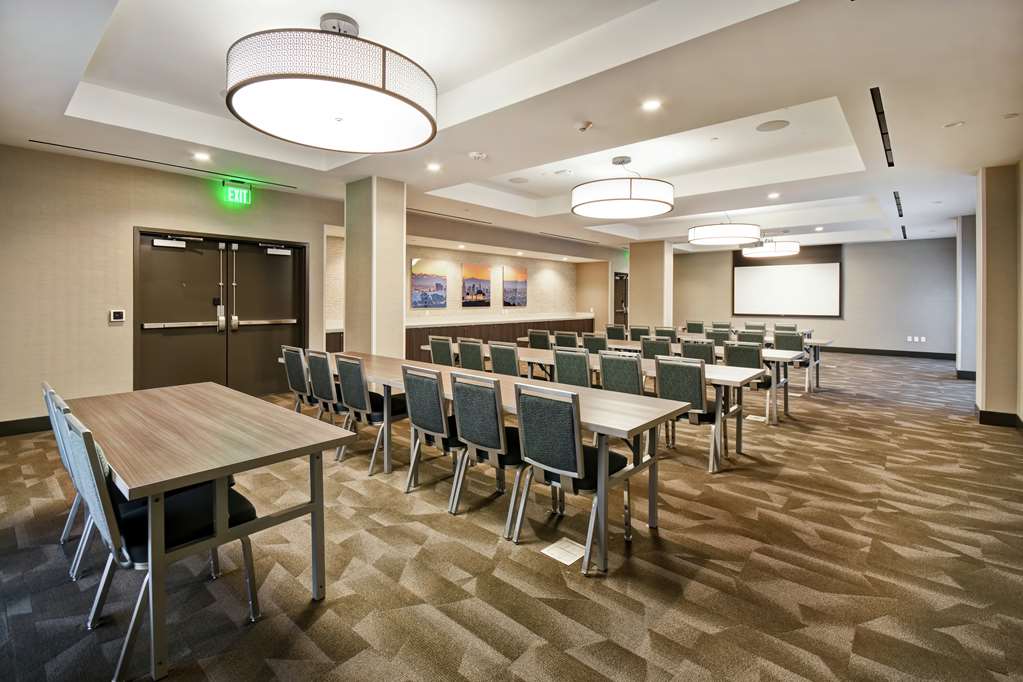 Фото Home2 Suites by Hilton Los Angeles Montebello