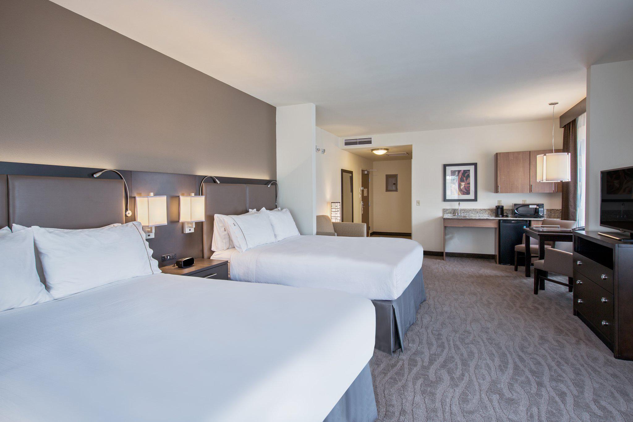 Фото Holiday Inn Express Hotel & Suites Kailua-Kona, an Ihg Hotel