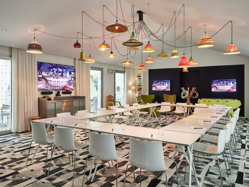 Фото Mama Shelter