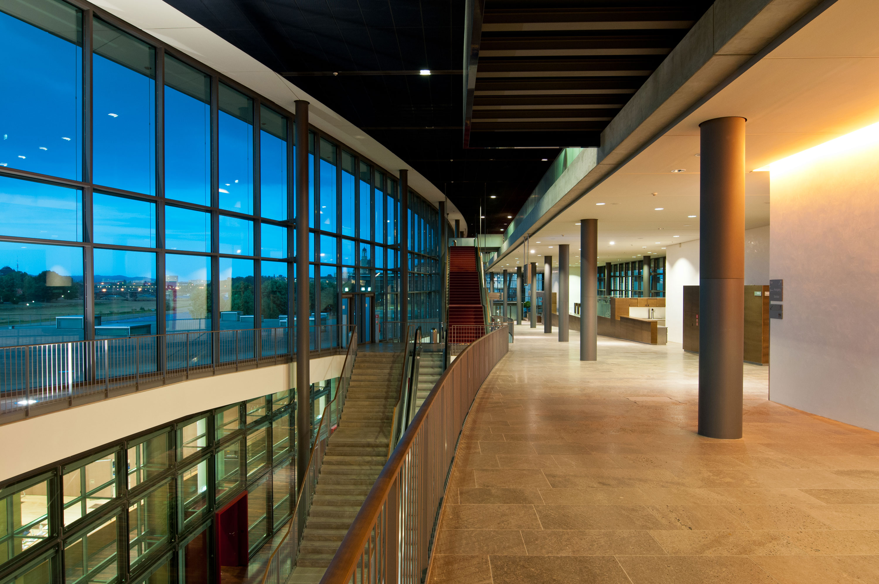 Фото Maritim Hotel & Internationales Congress Center Dresden
