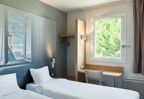 Гостиница B&b Hotel Evry Lisses 1 в Корбей-Эсоне