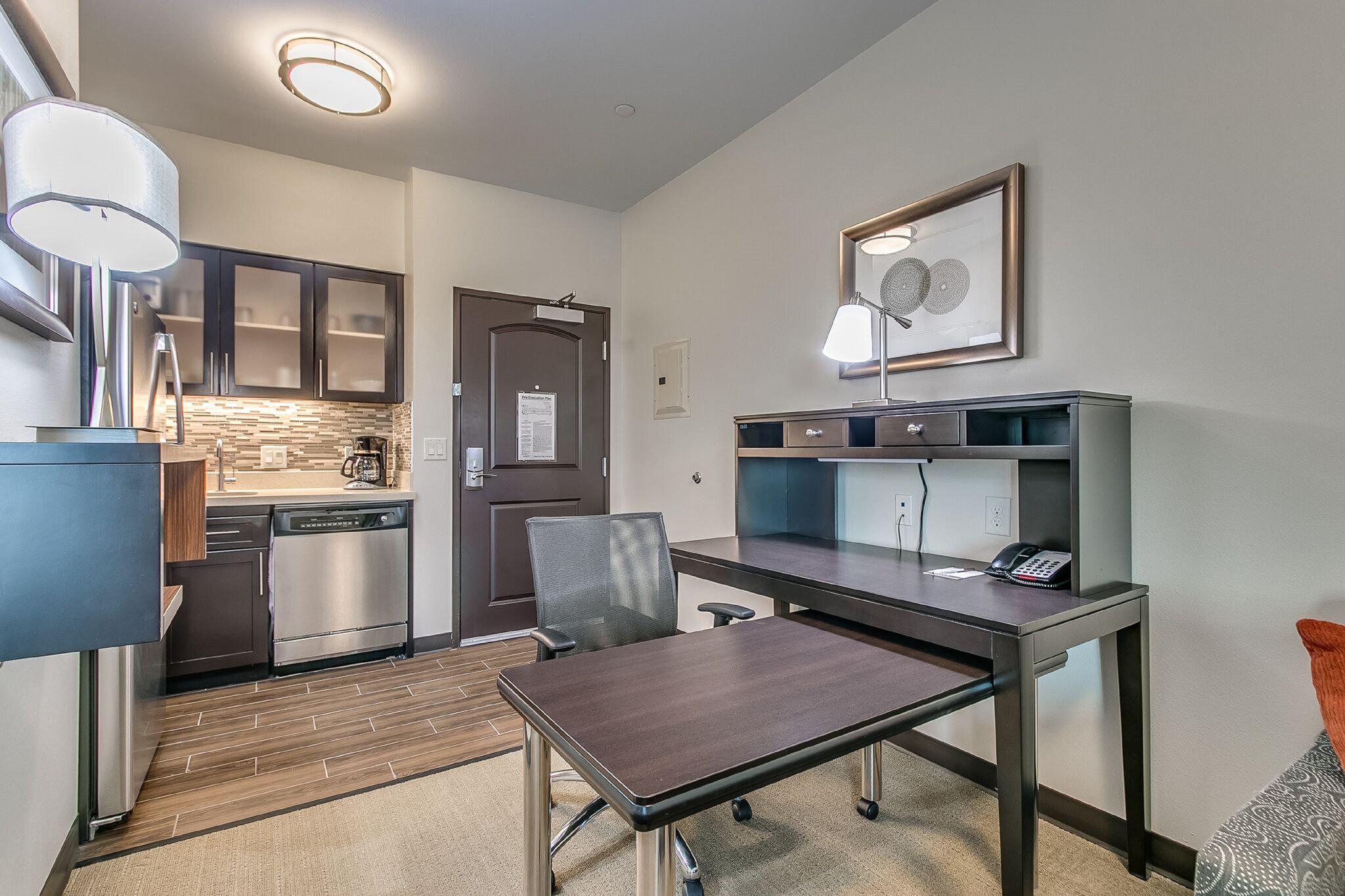 Фото Staybridge Suites Lubbock South, an Ihg Hotel