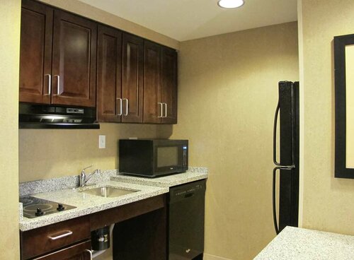 Гостиница Homewood Suites by Hilton Coralville - Iowa River Landing, IA в Коралвилле