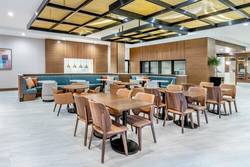 Гостиница Hilton Garden Inn Albuquerque Uptown в Альбукерке