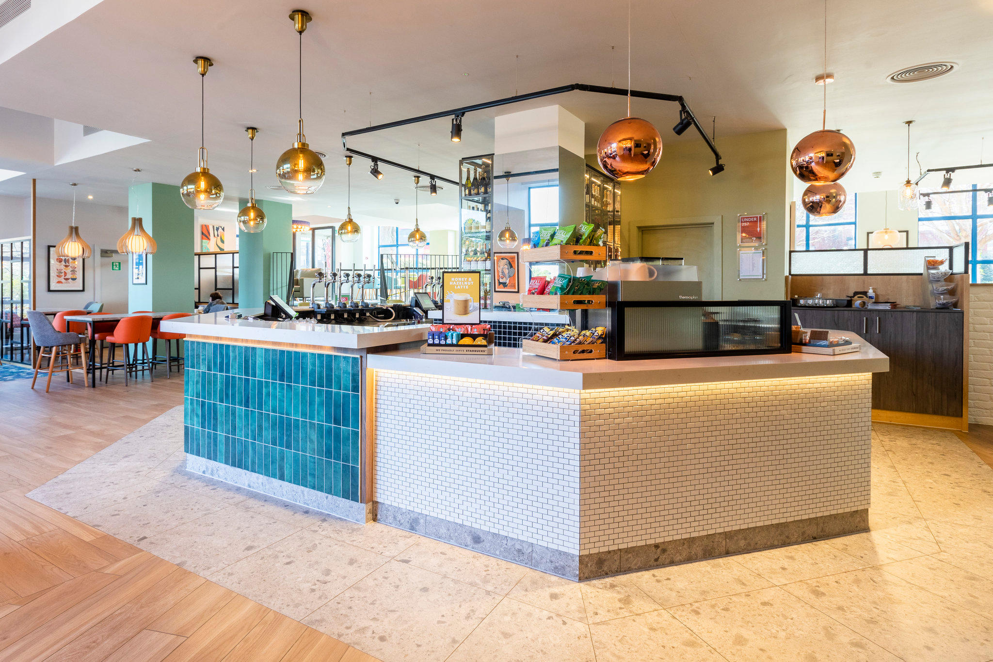 Фото Holiday Inn London - Sutton, an Ihg Hotel