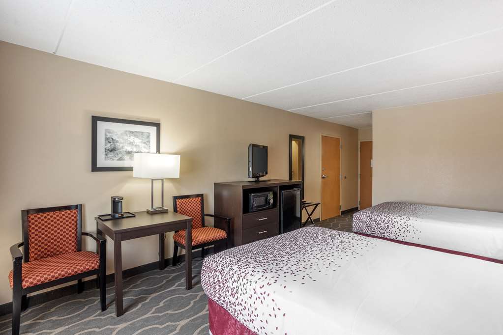 Фото Best Western Inn At Blakeslee-pocono