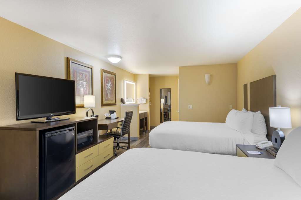 Фото Best Western Fallon Inn & Suites