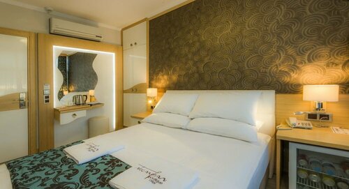 Гостиница Akcayhan Hotel в Эдремите