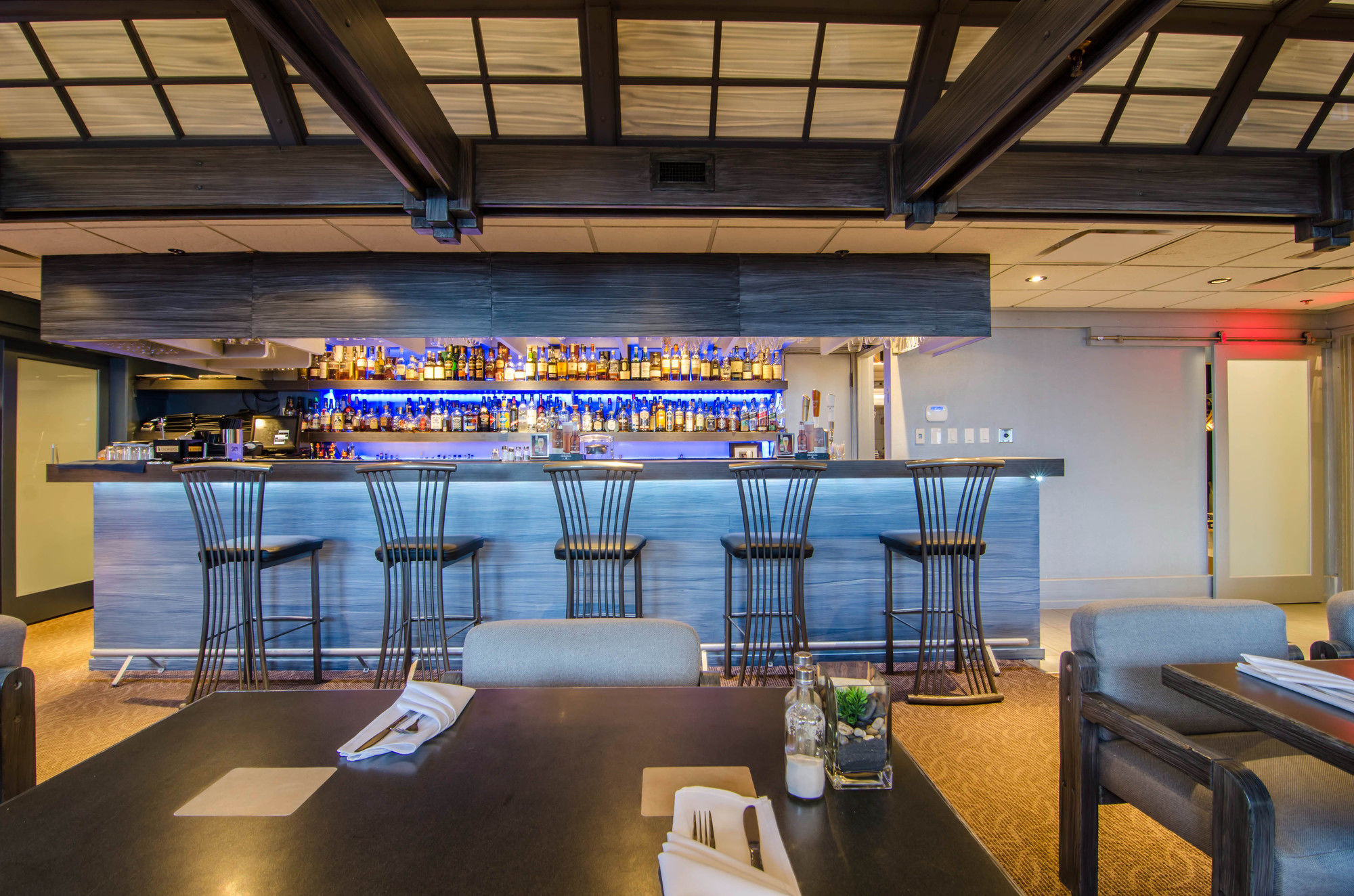 Фото Courtyard by Marriott Regina Downtown