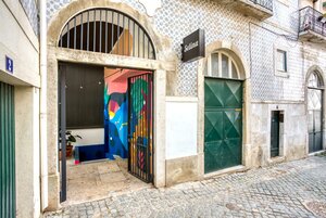 Хостел Selina Secret Garden Lisbon