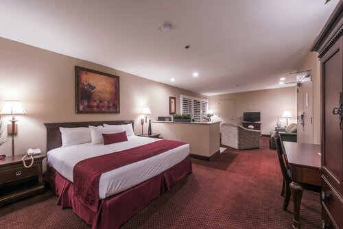Hotel Grand Vista Hotel, Simi Valley, photo
