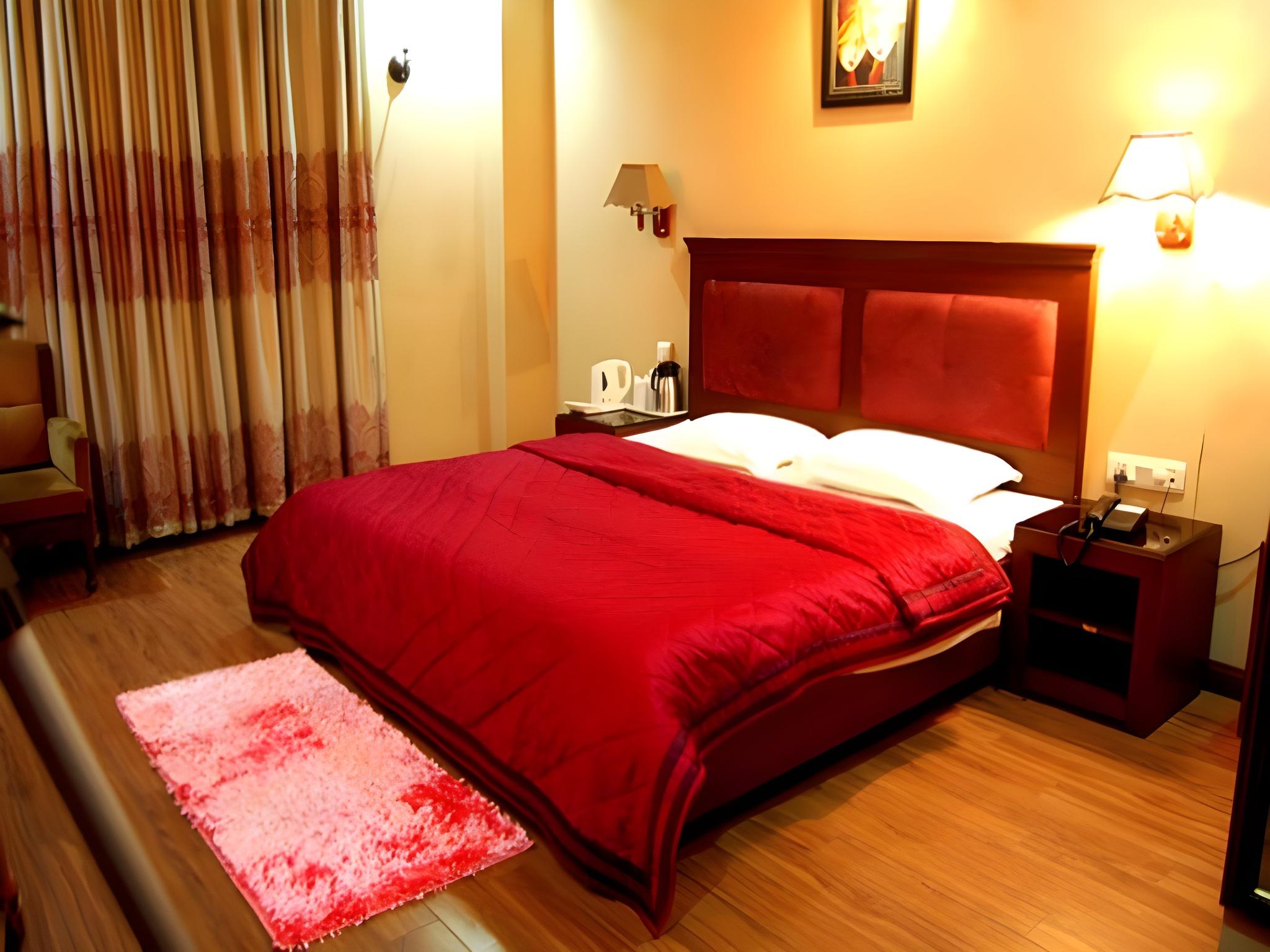 Фото отеля 2