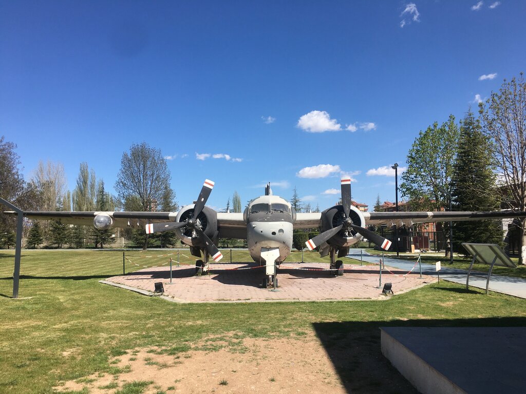 Landmark, attraction Grunman S-2 Trucker, Eskisehir, photo
