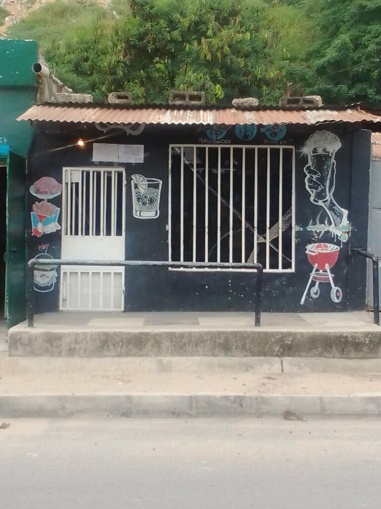 Cafe Bar, Loanda, photo
