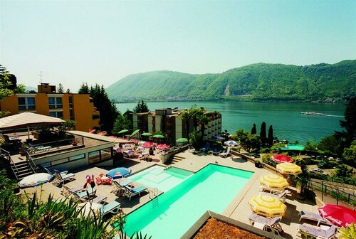 Внешний вид отеля Hotel Campione в Биссоне, фото 1