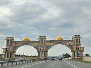 Арка (Chechen Republic, Gudermes, R-217 Kavkaz, 694-y kilometr), landmark, attraction
