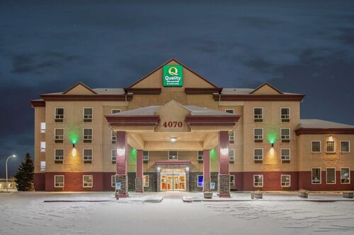 Гостиница Quality Inn & Suites в Летбридже