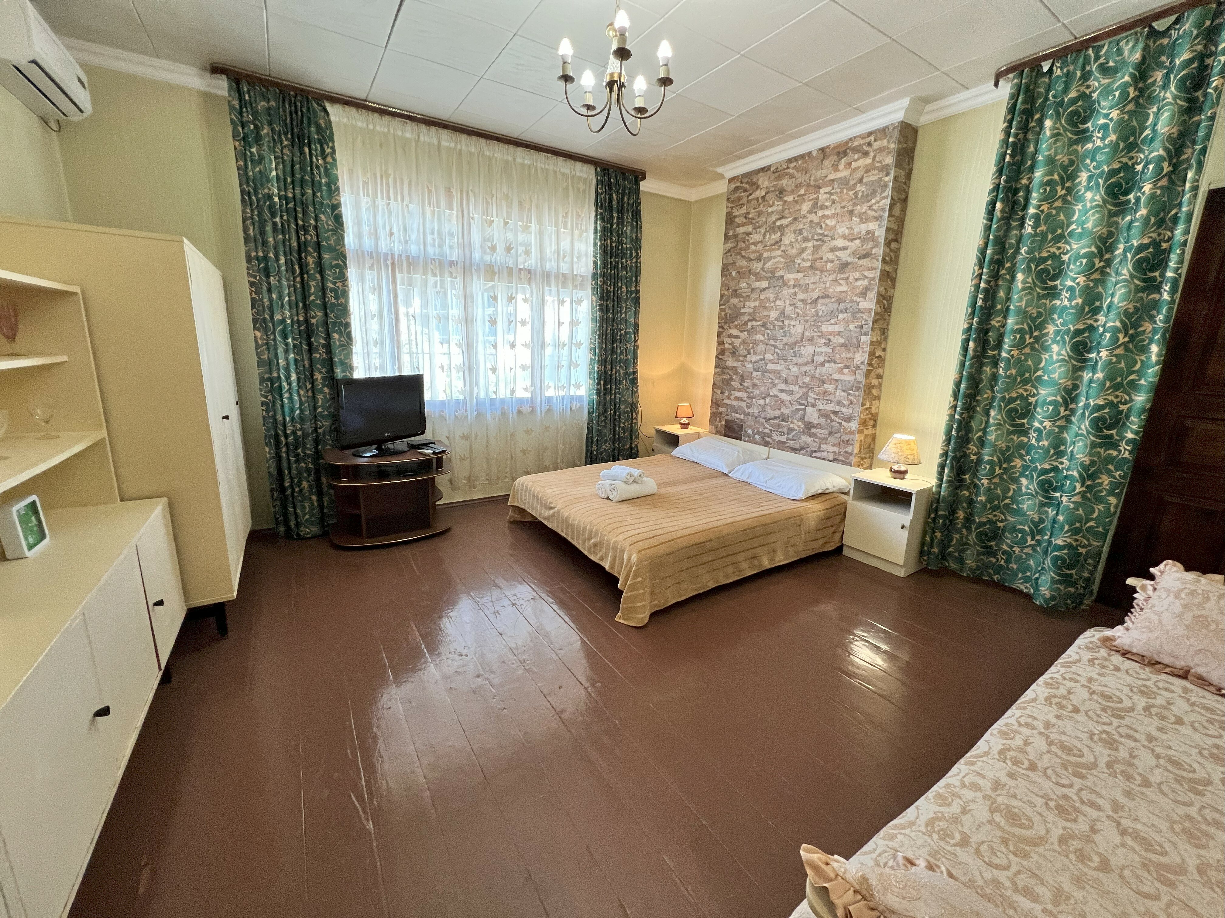 Фото Сингер