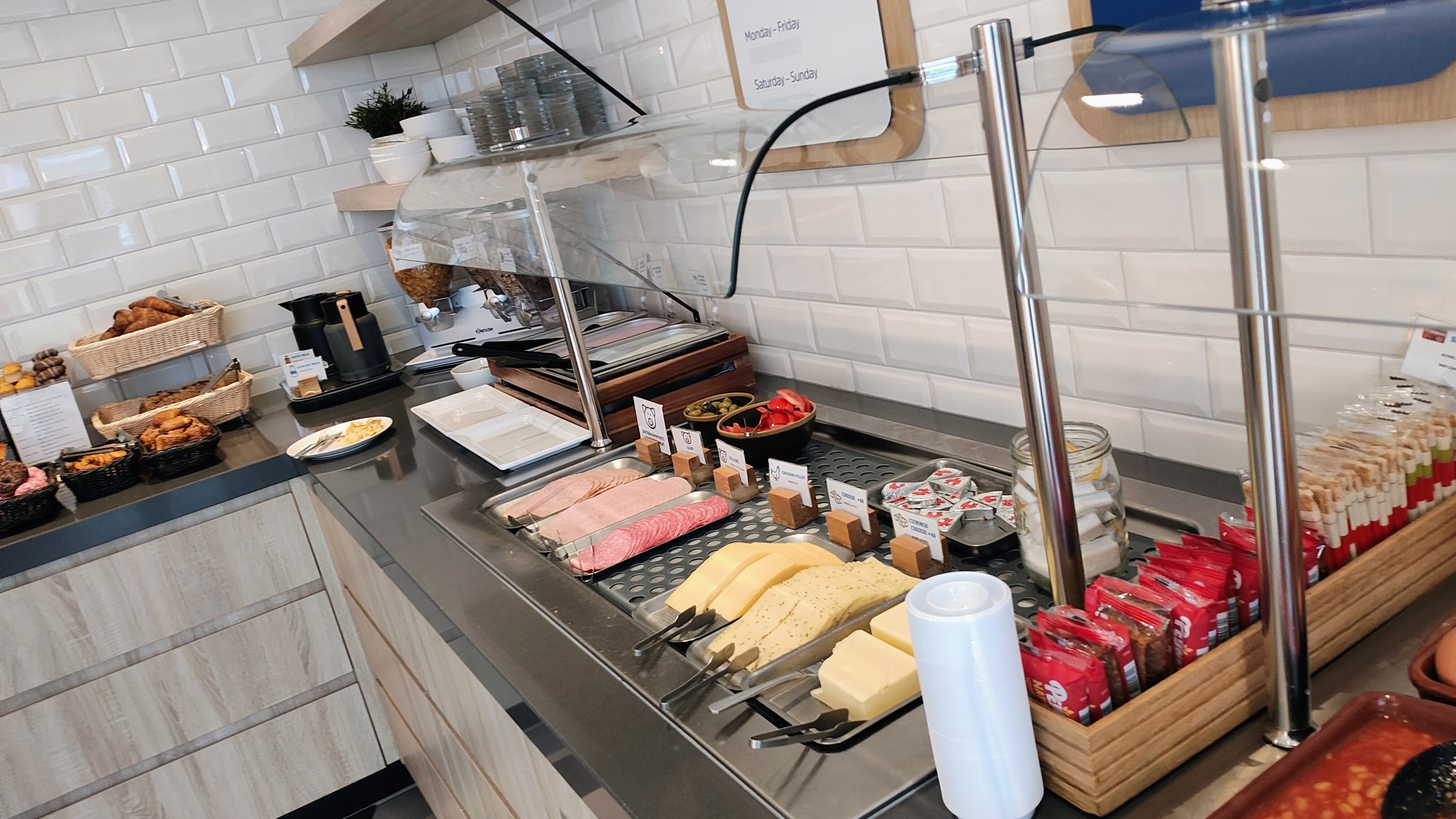 Фото Holiday Inn Express Amsterdam - City Hall, an Ihg Hotel