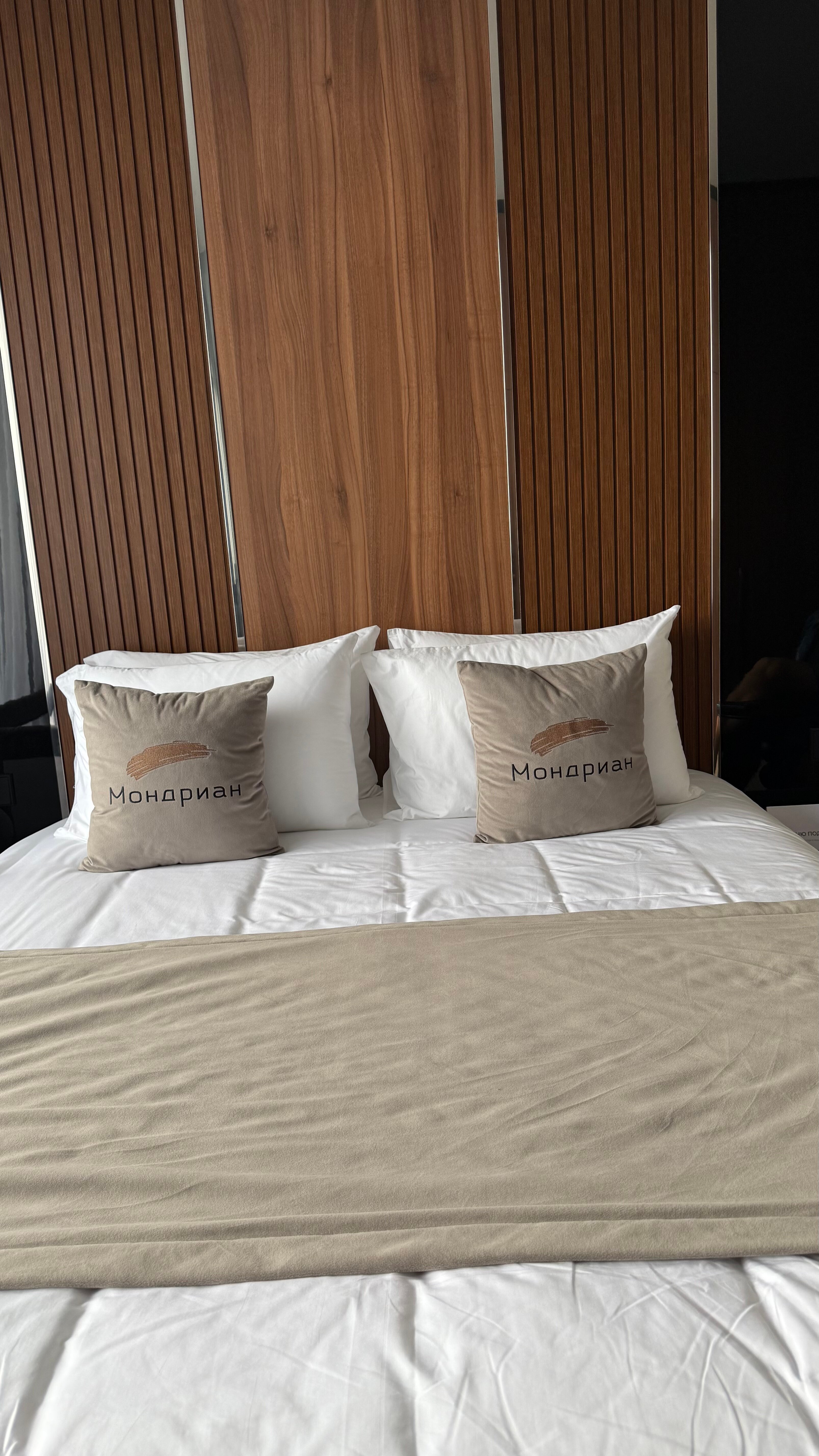 Фото Мондриан