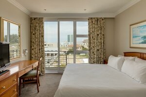 Гостиница Southern Sun The Marine