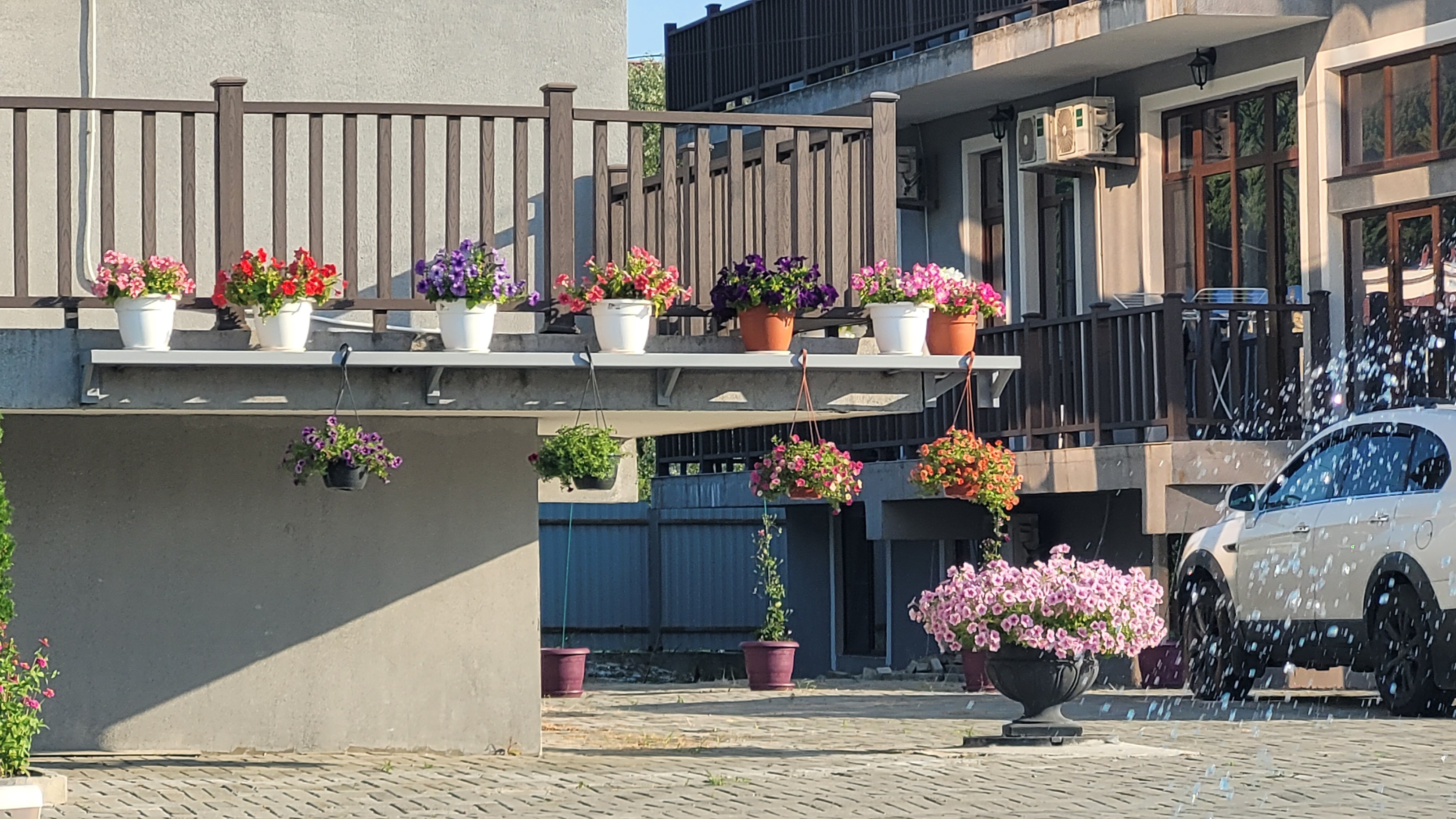 Фото Дом с бассейном