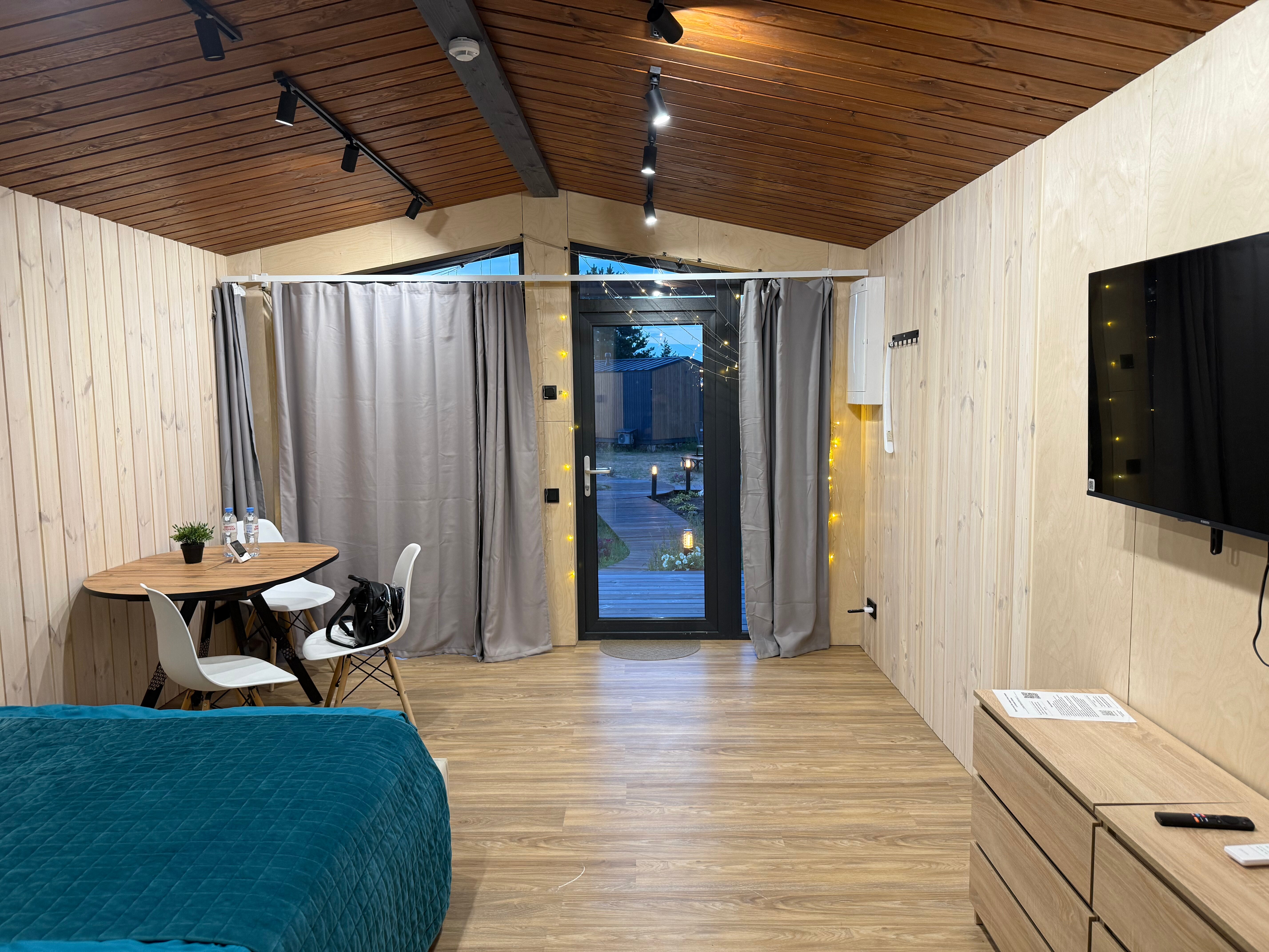 Фото Глэмпинг Близко