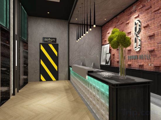 Фото Brown Hotel