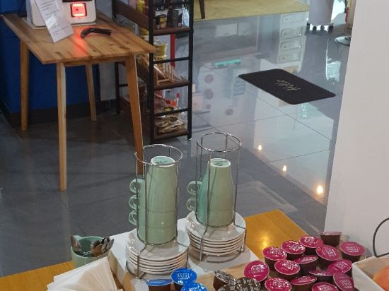 Фото Appletree Hotel