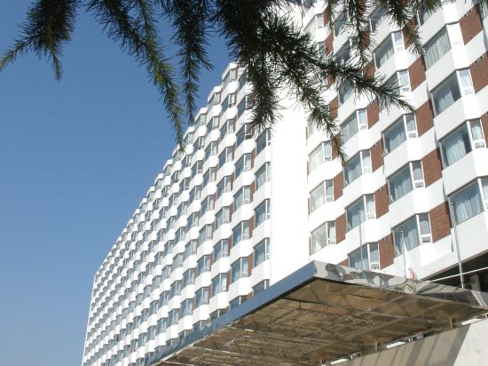 Фото Jinglun Hotel