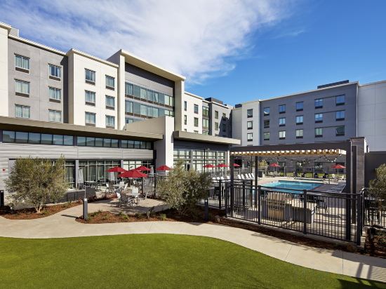 Фото Homewood Suites by Hilton Long Beach Airport
