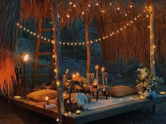 Фото Dalian Sishi Jingyu Beach Resort Hotel