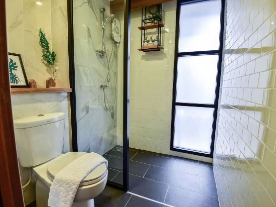 Фото Family Tree Hotel