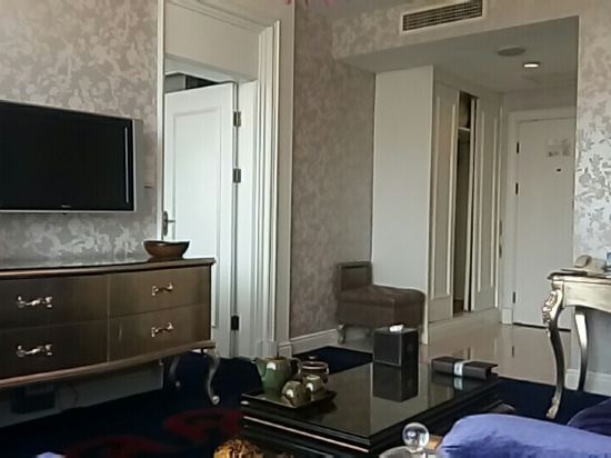 Фото Inner Mongolia Magpies Bridge Hotel