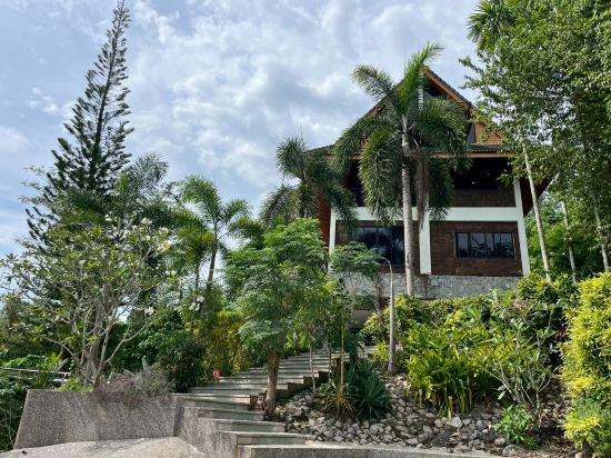 Фото Thara Bayview Villa