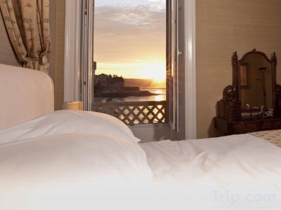 Фото The Albatroz Hotel