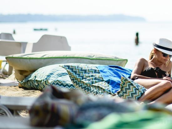 Фото Golden Star City Resort