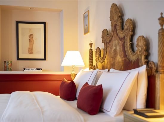 Фото Hotel Longemalle