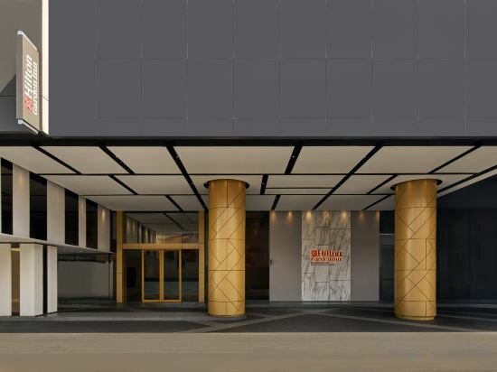 Фото Hilton Garden Inn Bangkok Riverside