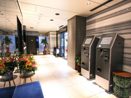 Фото Livemax Osaka Honmachi