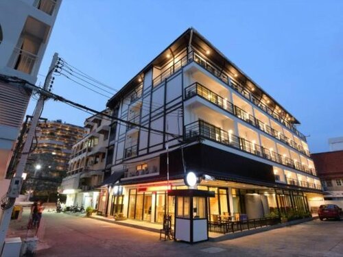 The Golden Ville Boutique Style Living & Spa