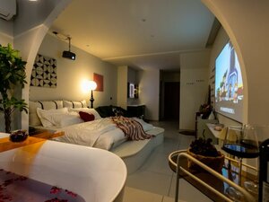 Гостиница Liangyue Buwan B&B Gouyan Street Branch